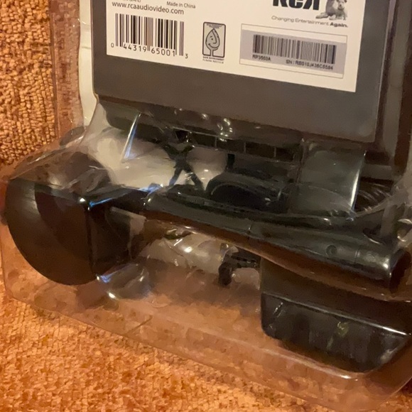 RCA RP3503 Cassette Tape Recorder NIP Standup Mic & Adapter Included 2008 - Picture 5 of 5